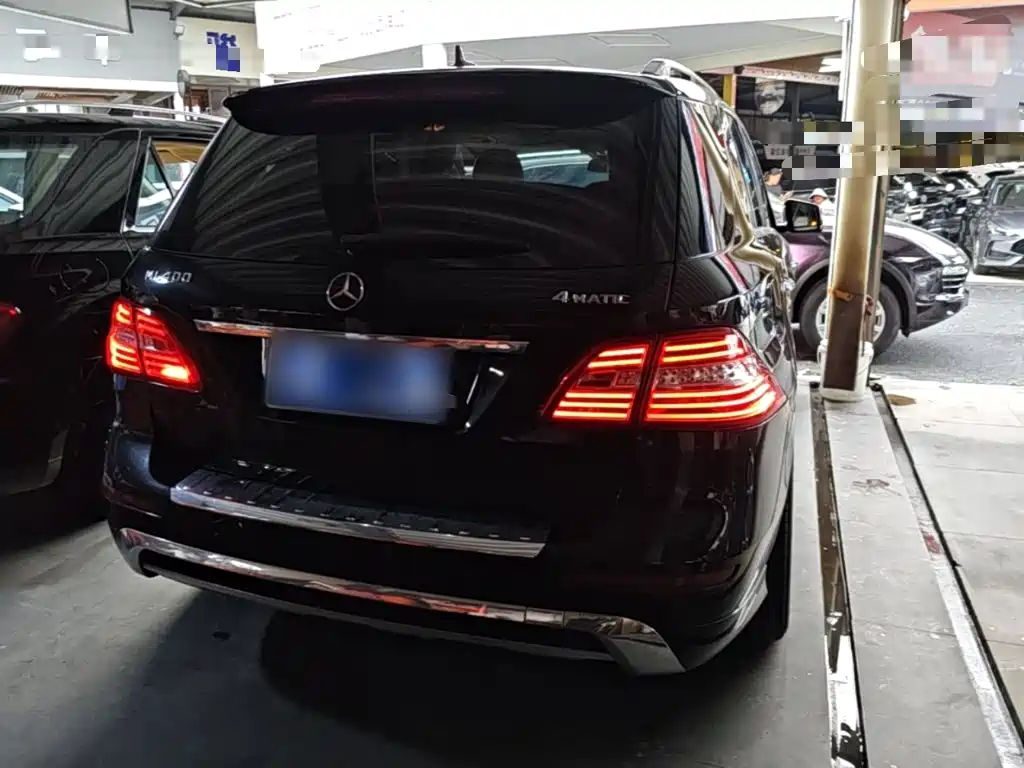 Mercedes-Benz M-Class 2015