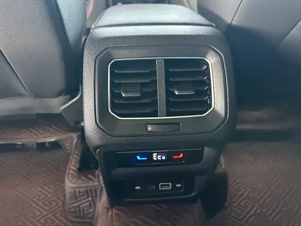 Volkswagen Tiguan L Plug-In Hybrid 2022