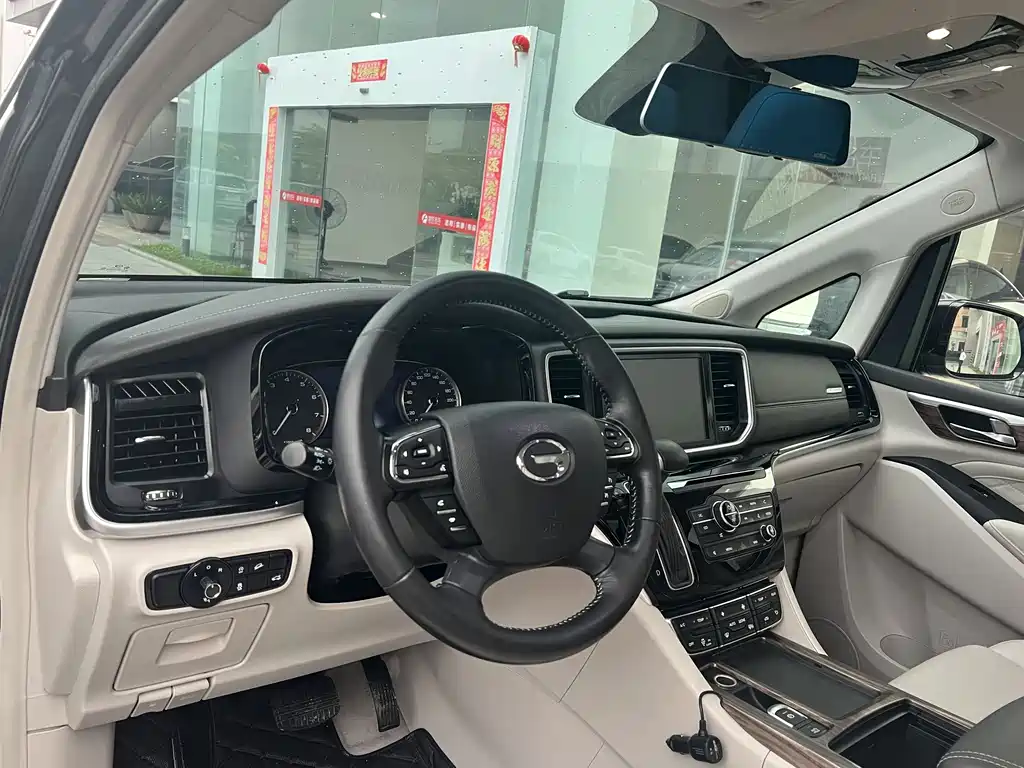GAC Motor Trumpchi M8 2018 — фото 8