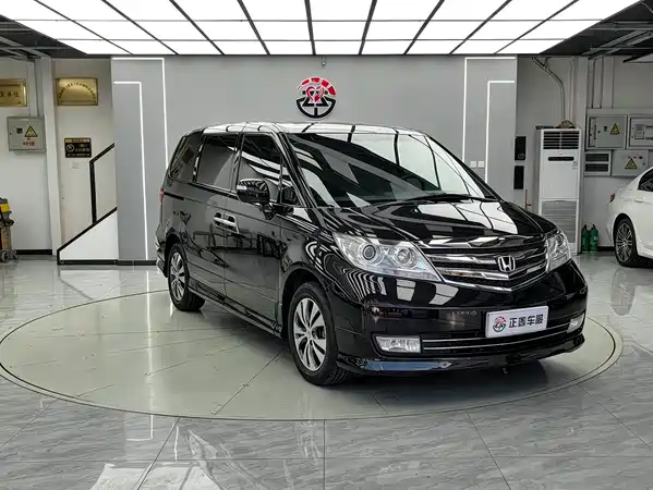 Honda Elysion 2014
