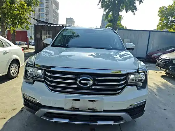 GAC Trumpchi GS8 2017