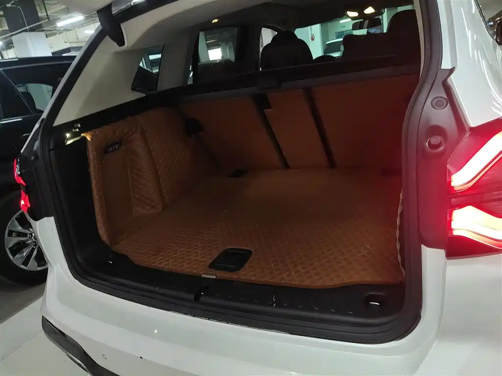 BMW X3 2022 — фото 9