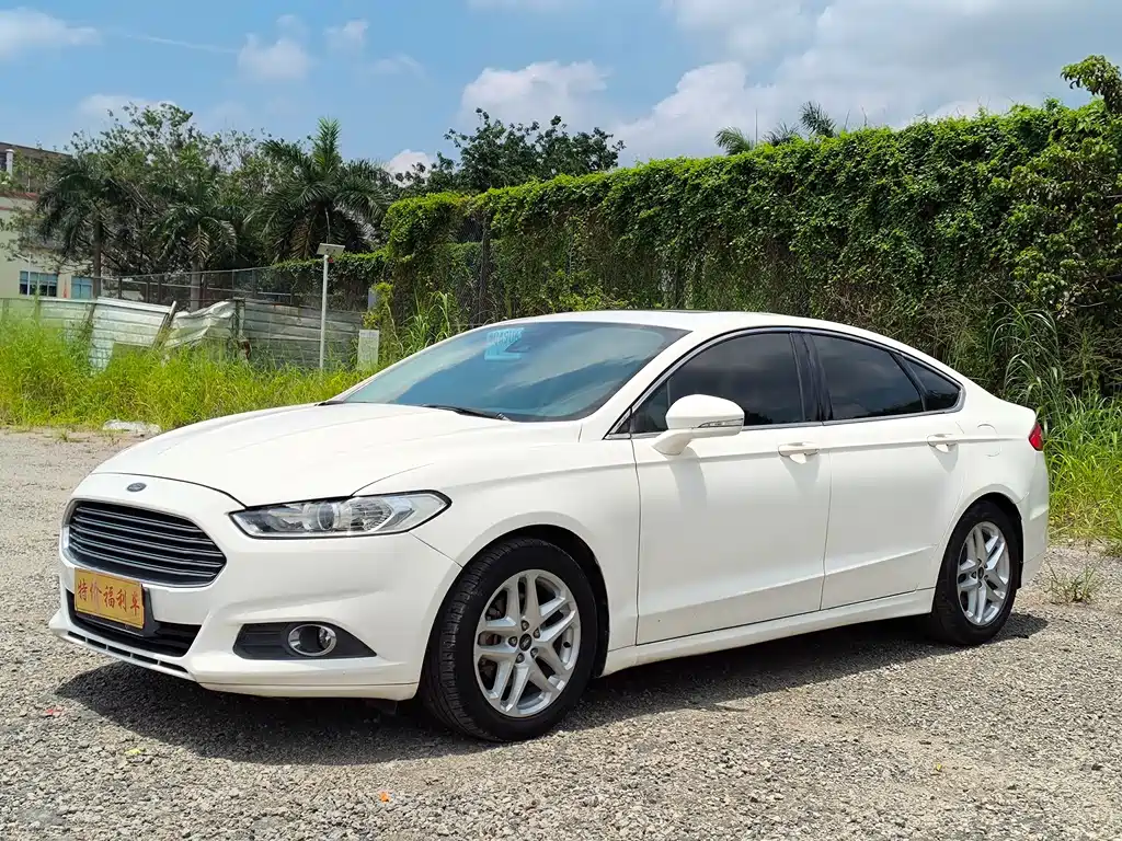 Ford Mondeo 2014 — фото 2