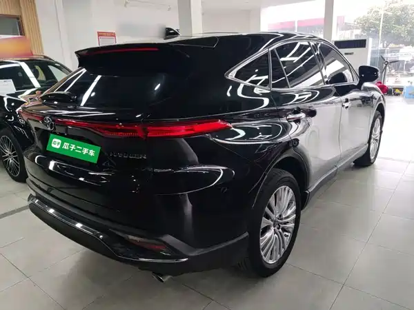 Toyota Harrier 2022