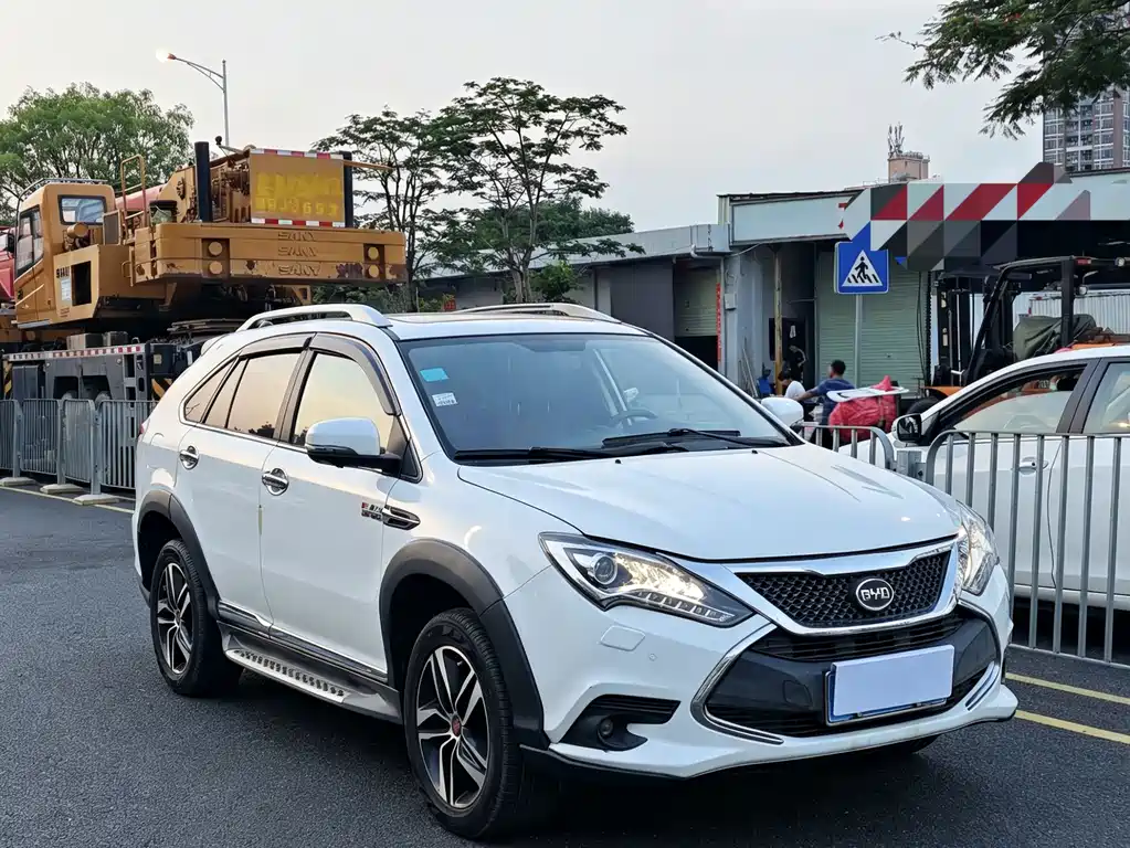 BYD Tang New Energy 2016