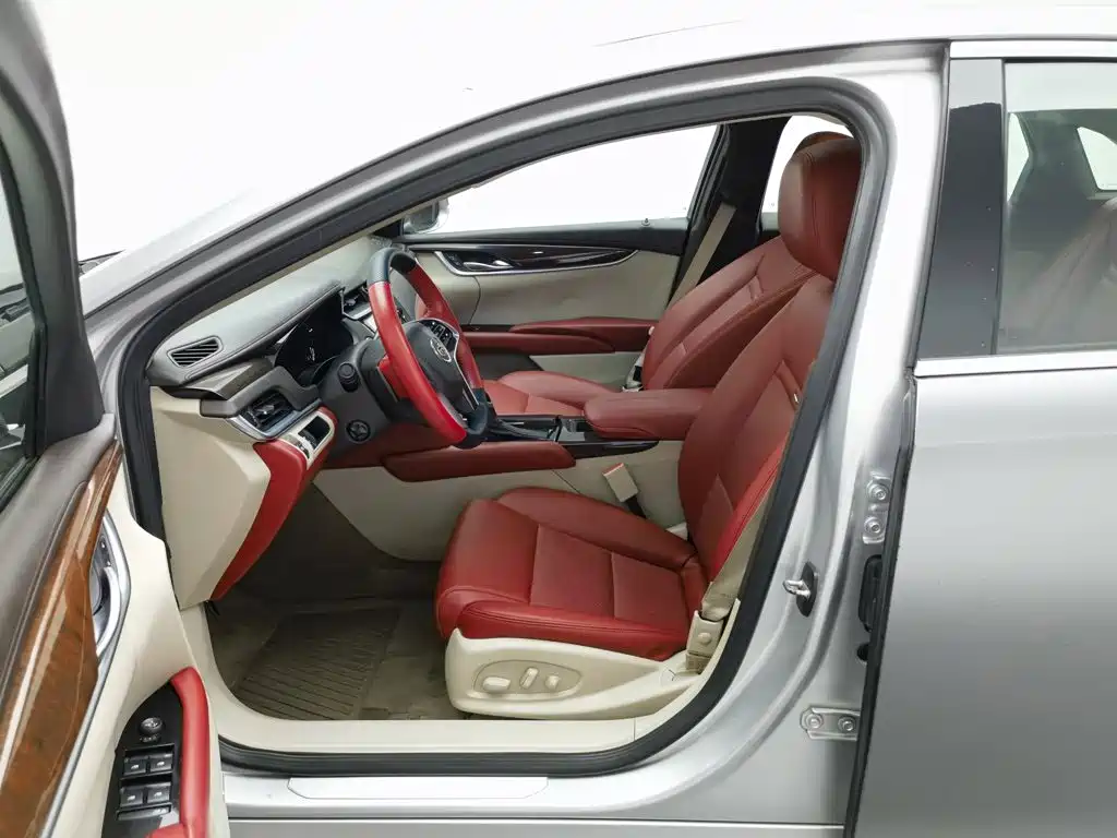 Cadillac XTS 2013 — фото 10