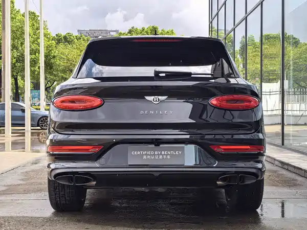 Bentley Bentayga 2023