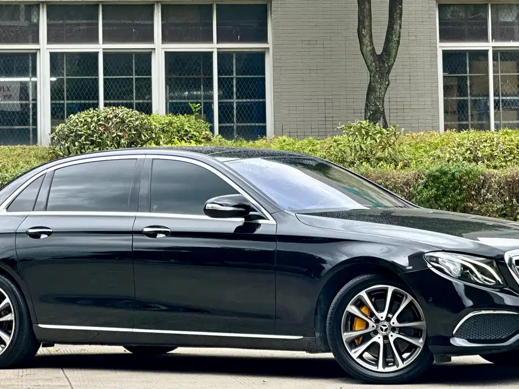 Mercedes-Benz E-Class 2017 — фото 3