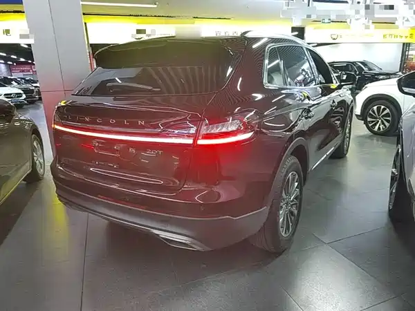 Lincoln Nautilus 2019