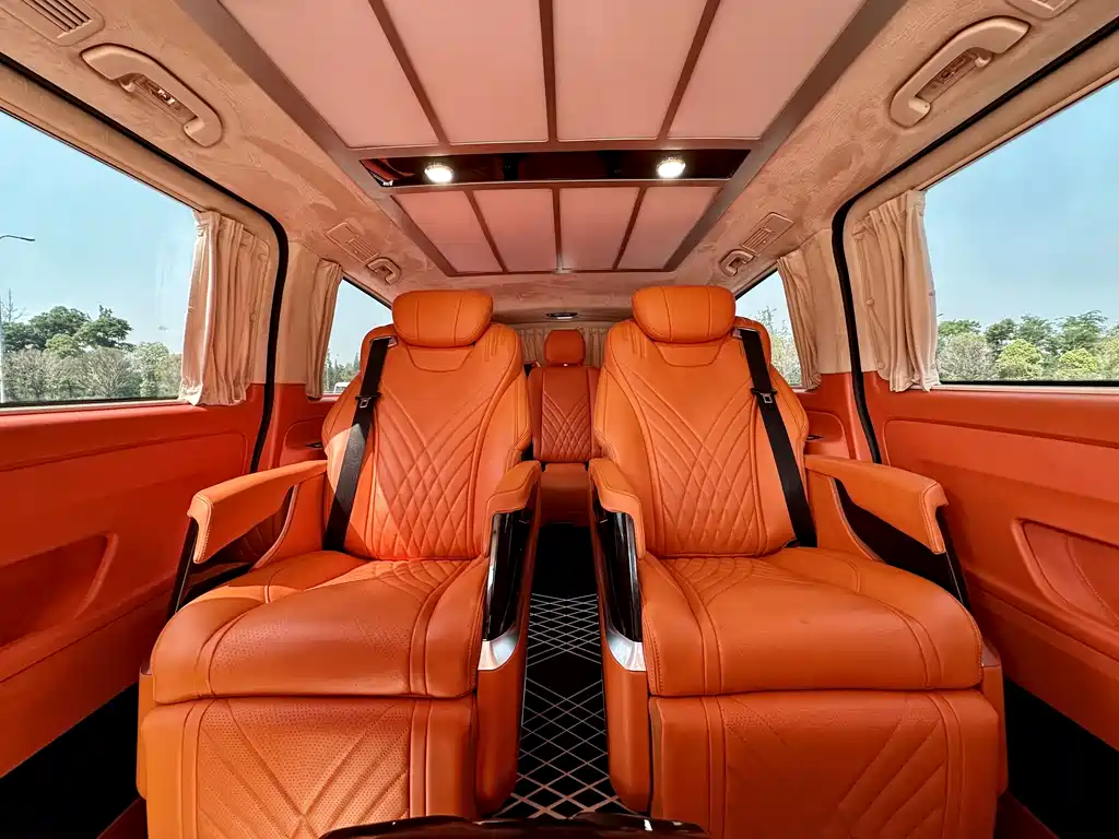 Mercedes-Benz Vito 2022 — фото 11