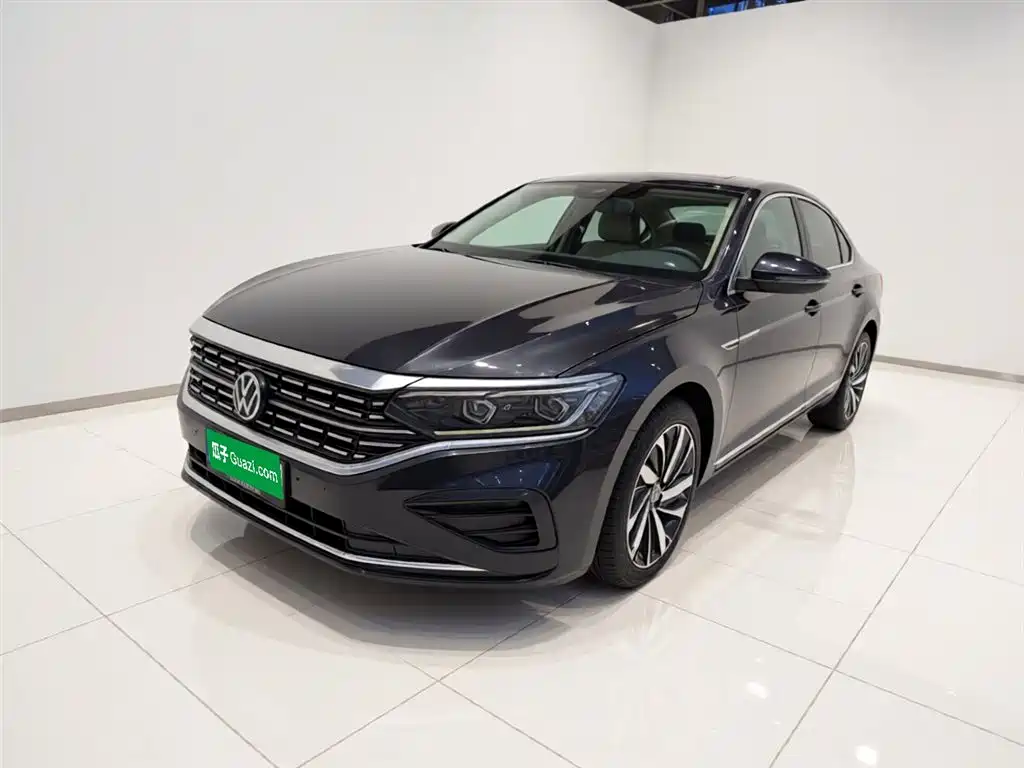 Volkswagen Passat 2023 — фото 3