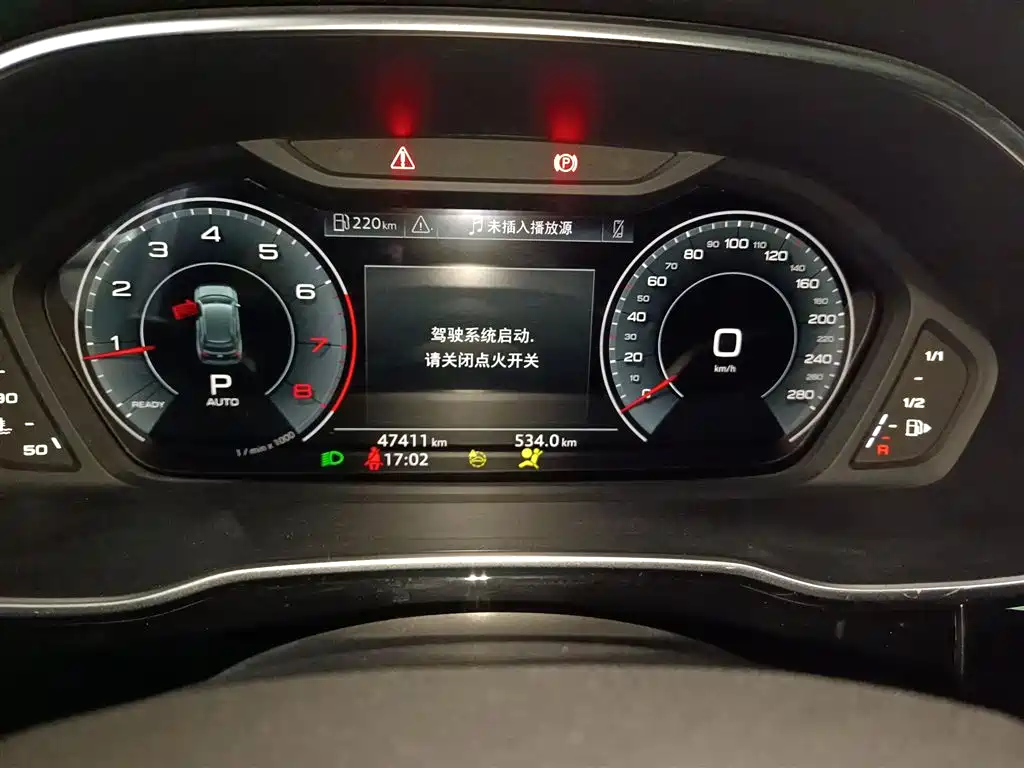 Audi Q3 2023 — фото 12