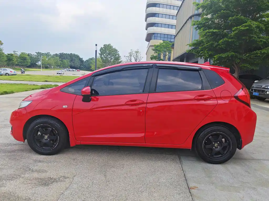 Honda Fit 2017 — фото 4