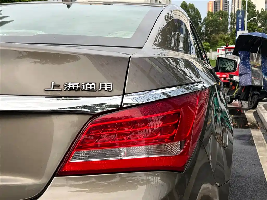 Buick LaCrosse 2014 — фото 26