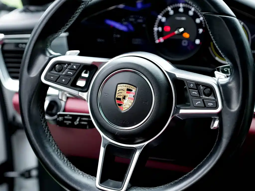 Porsche Panamera 2019 — фото 10
