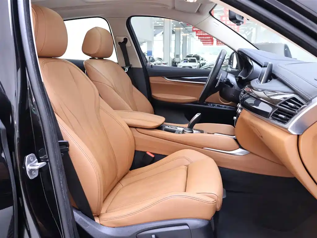BMW X6 2017 — фото 20