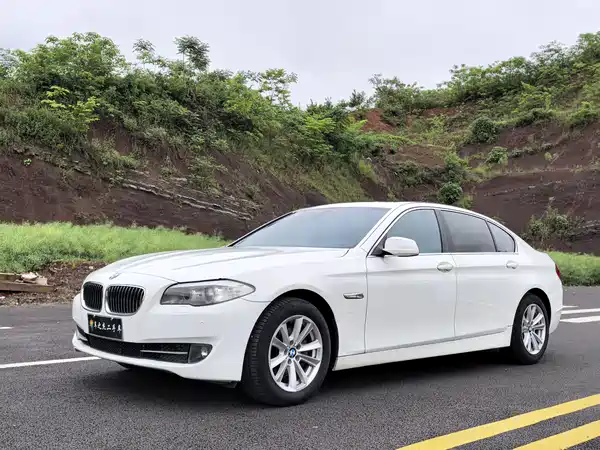 BMW 5 Series 2012