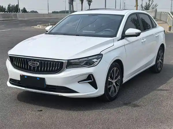 Geely Emgrand 2023