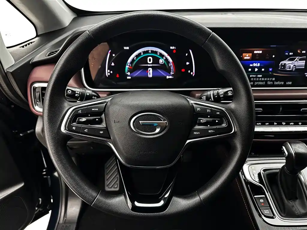 GAC Motor Trumpchi M6 2022 — фото 17