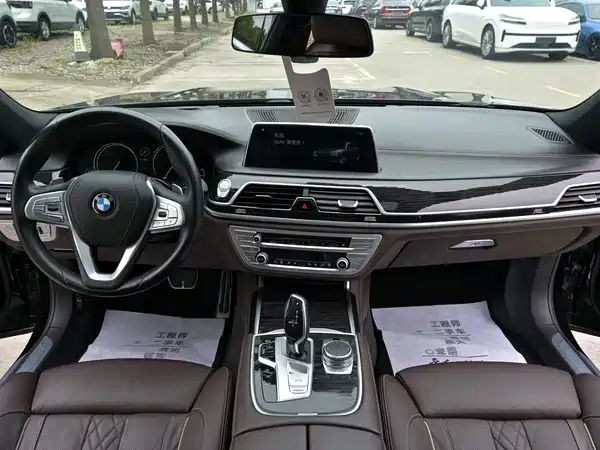 BMW 7 Series 2018