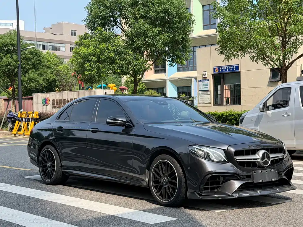 Mercedes-Benz E-Class 2018 — фото 1