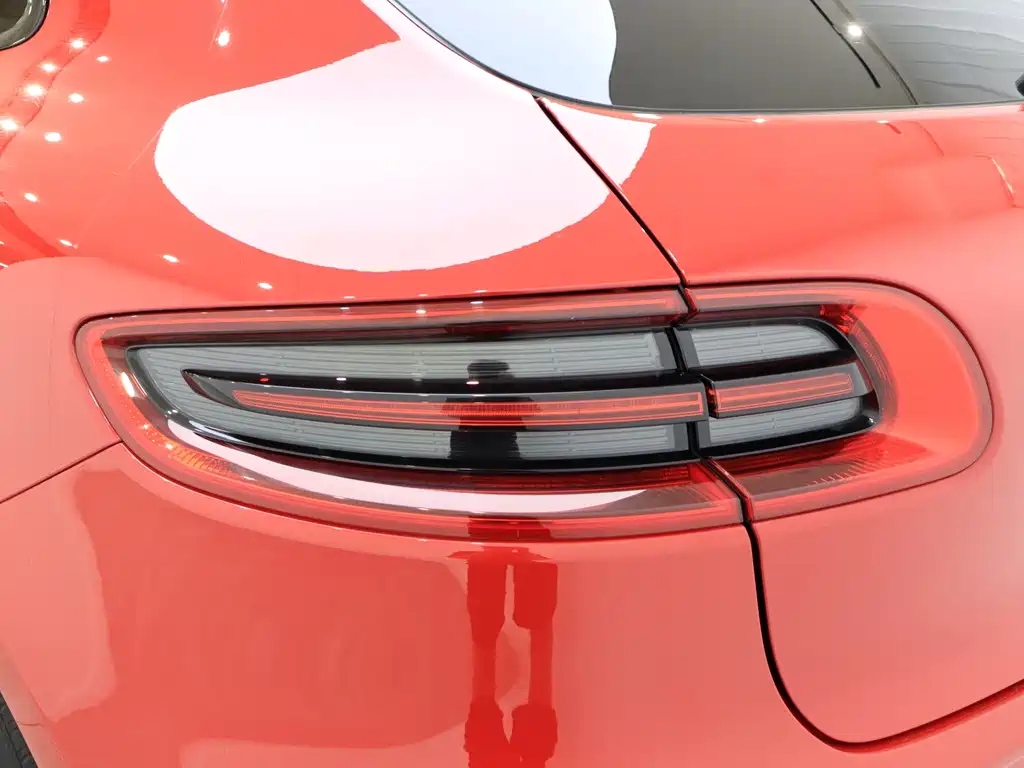 Porsche Macan 2018 — фото 10