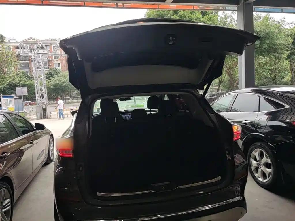 Nissan Murano 2018 — фото 19