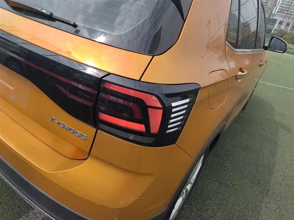 Volkswagen T-Cross 2021 — фото 24