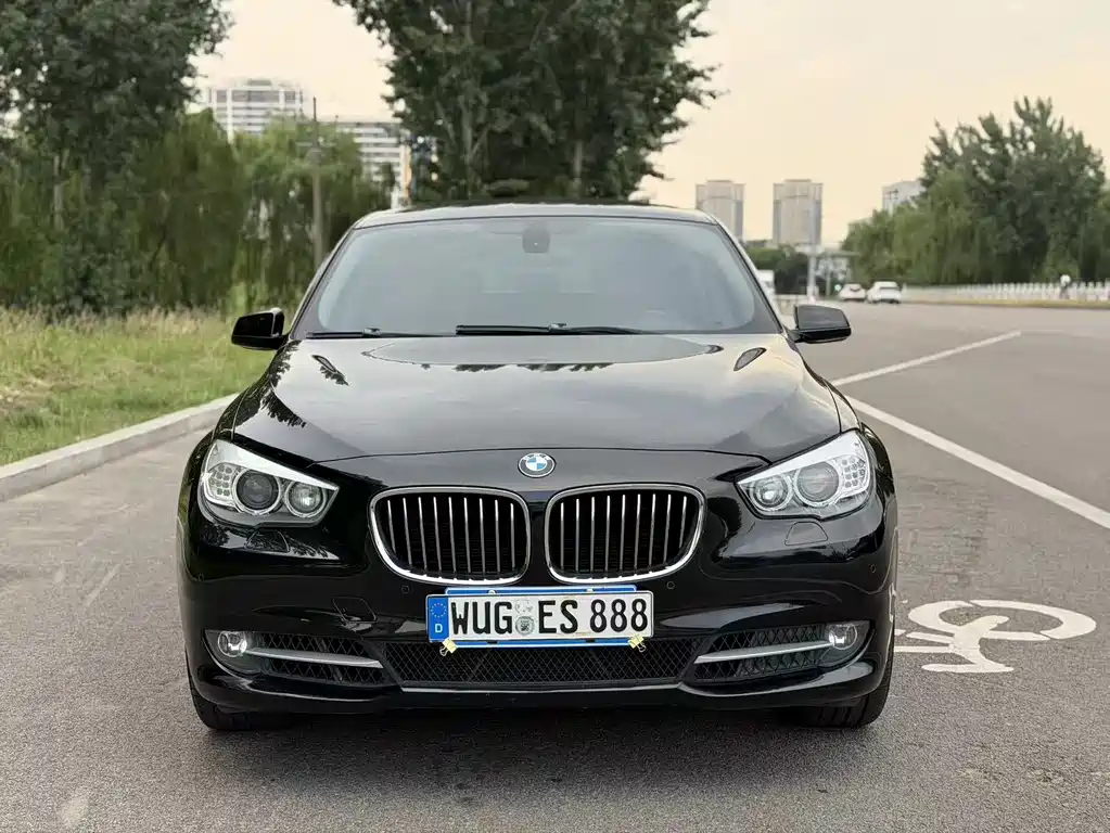 BMW 5 Series GT 2012 — фото 2