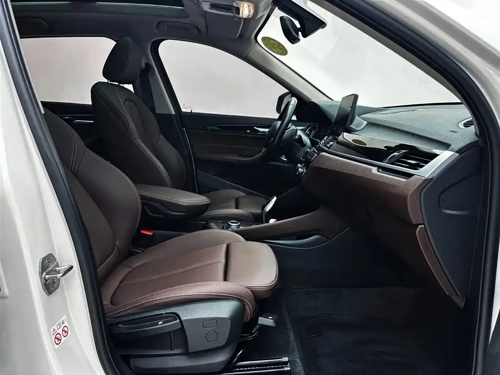 BMW X1 2022 — фото 16