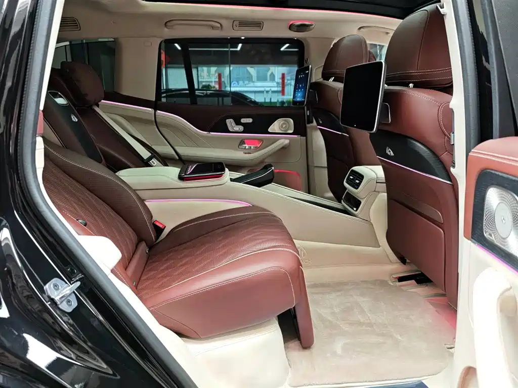 Mercedes-Benz GLS 2025 — фото 12