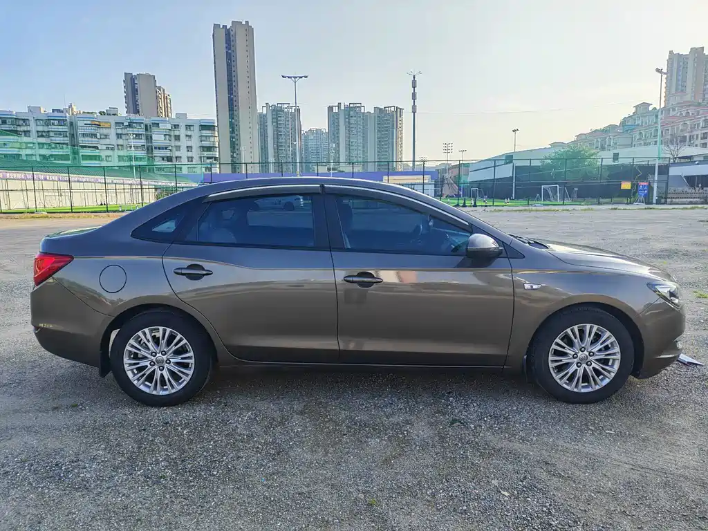 Buick Excelle 2016