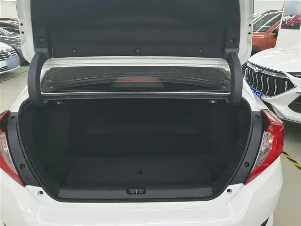 Honda Civic 2021 — фото 19