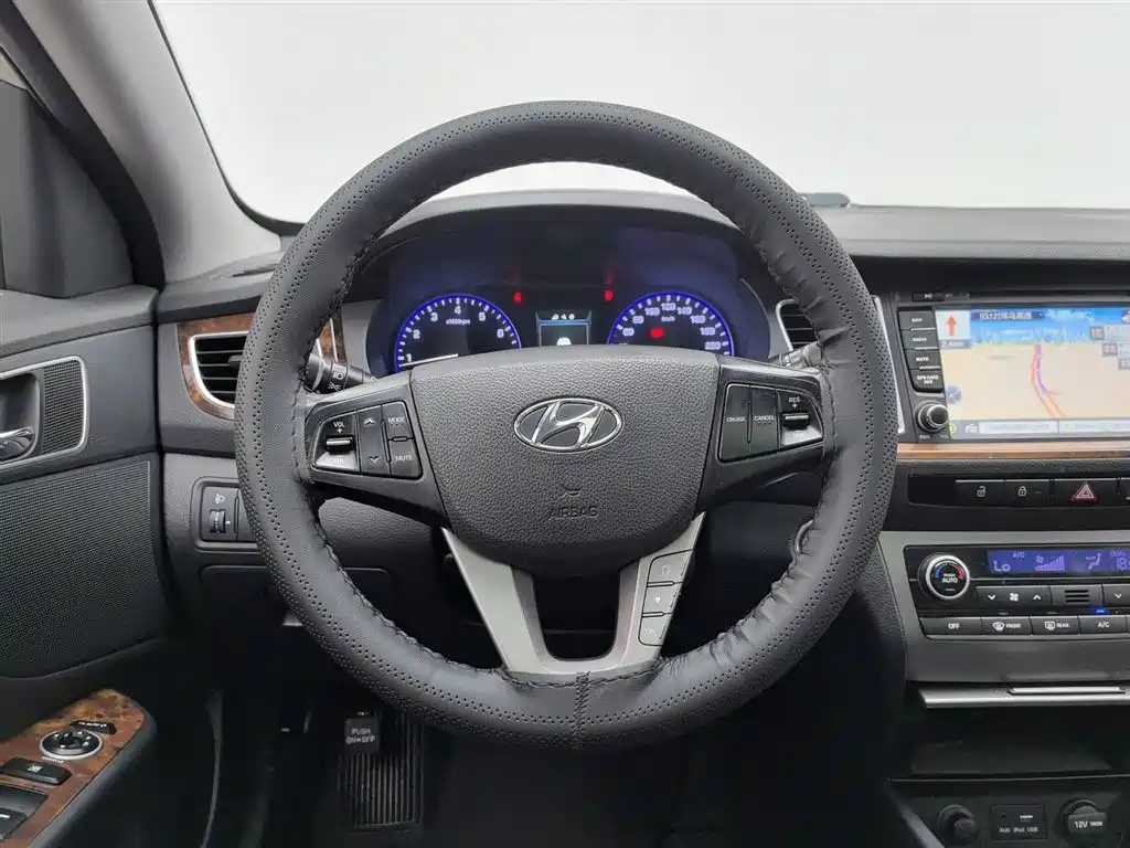 Hyundai Mistra 2014 — фото 11