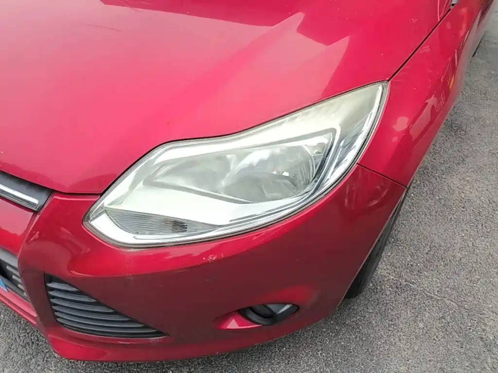 Ford Focus 2015 — фото 24
