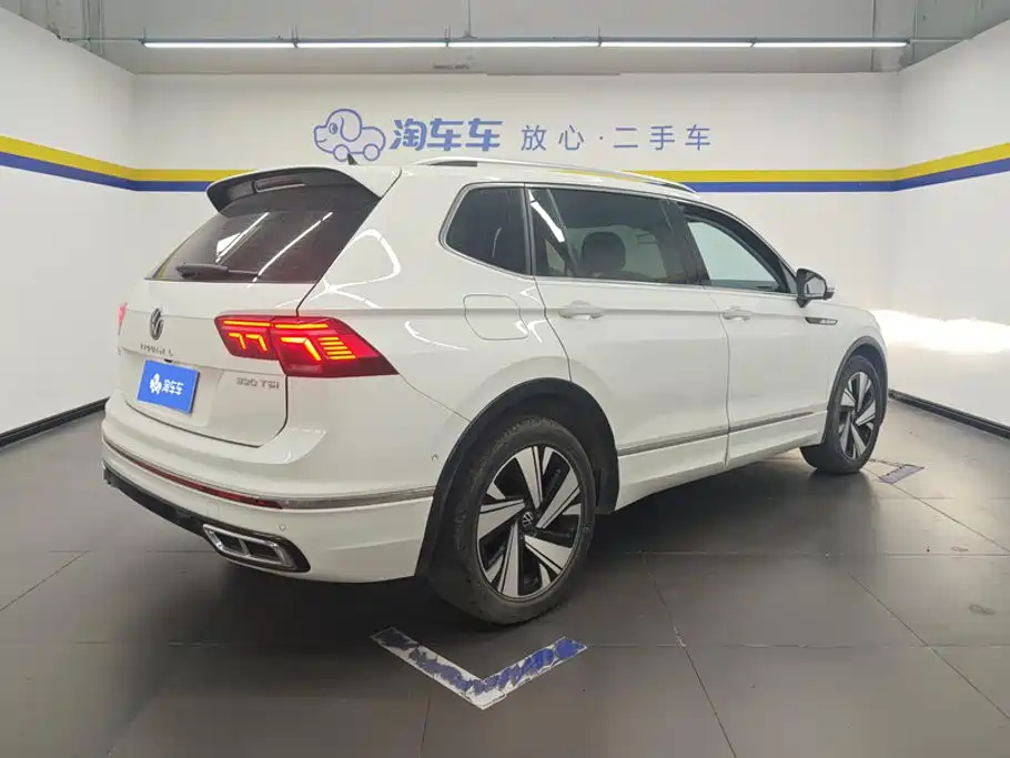 Volkswagen Tiguan L 2023