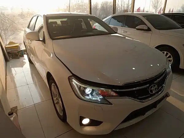 Toyota Reiz 2013