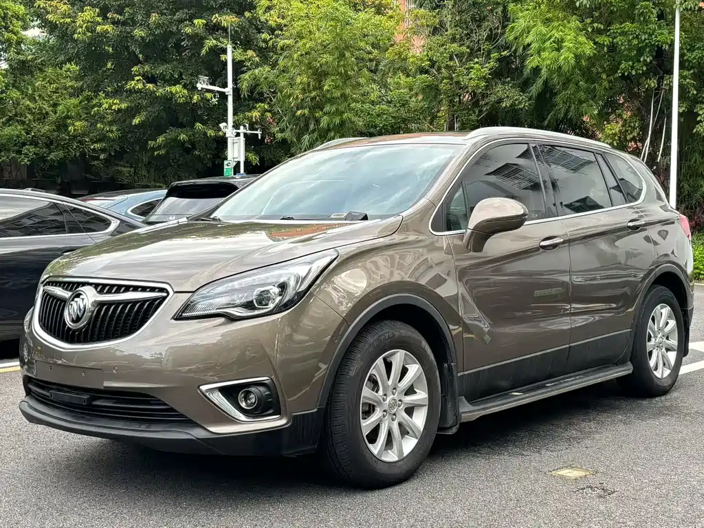 Buick Envision Plus 2018 — фото 1
