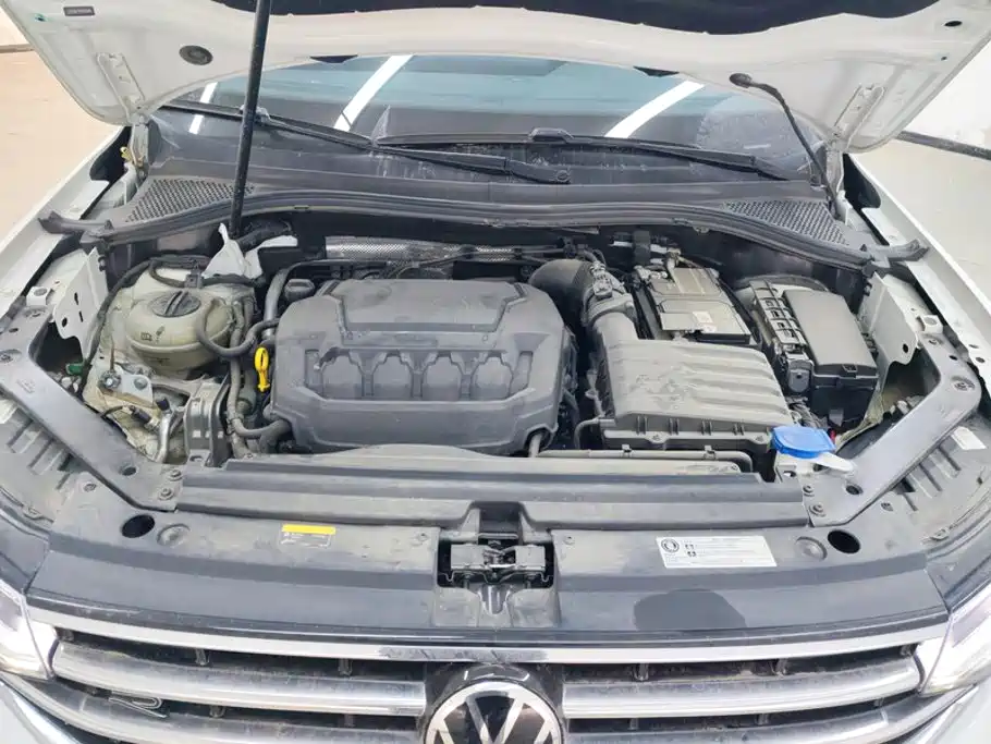 Volkswagen Tiguan L 2023 — фото 10