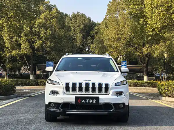 Jeep Cherokee 2020