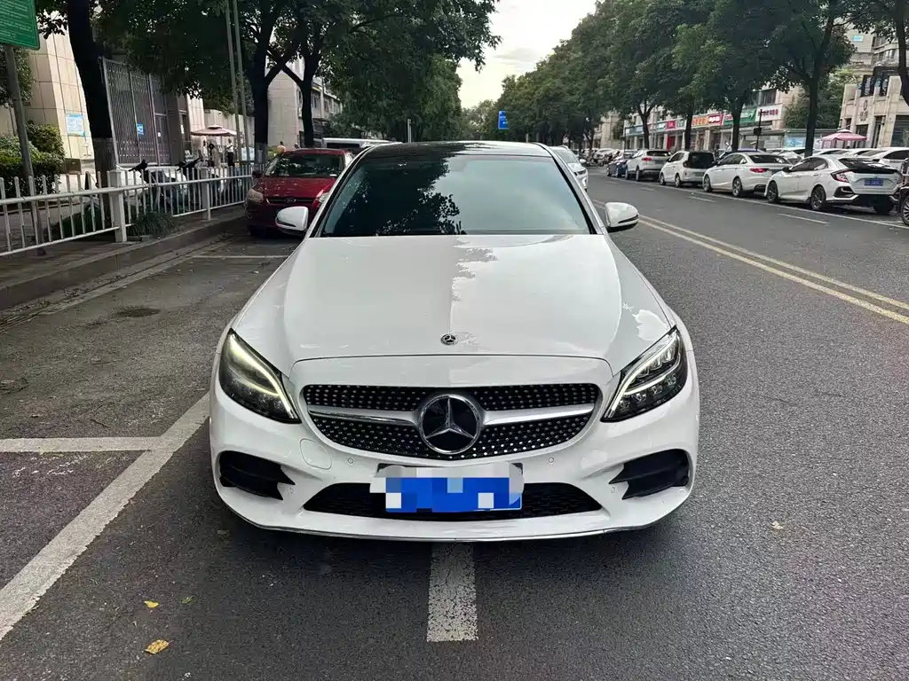 Mercedes-Benz C-Class 2021