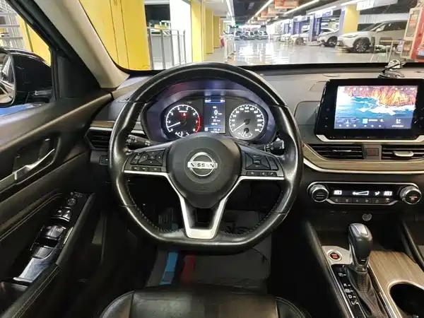 Nissan Teana 2021
