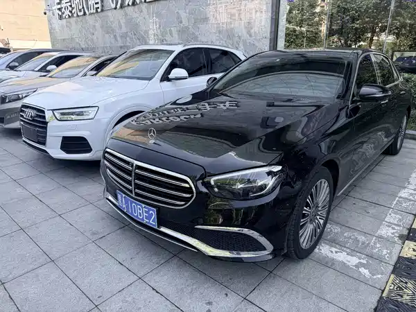 Mercedes-Benz E-Class 2021