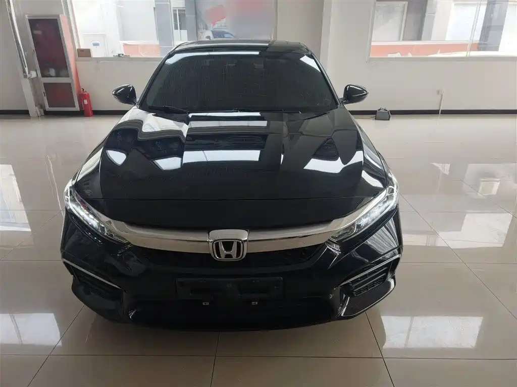 Honda Inspire 2021 — фото 19