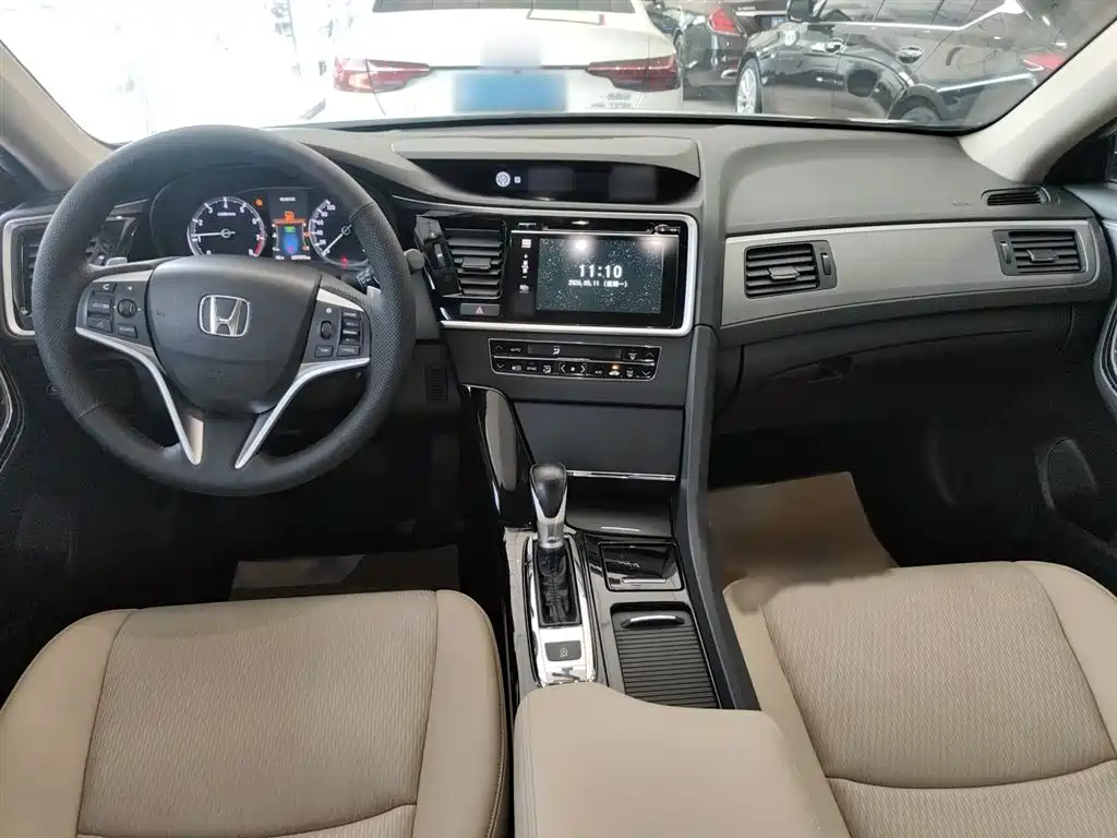 Honda Spirior 2016 — фото 15