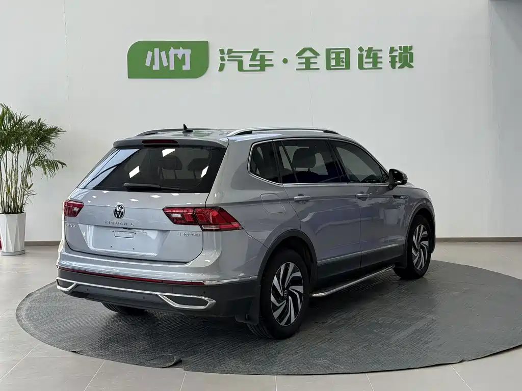 Volkswagen Tiguan L 2023 — фото 7
