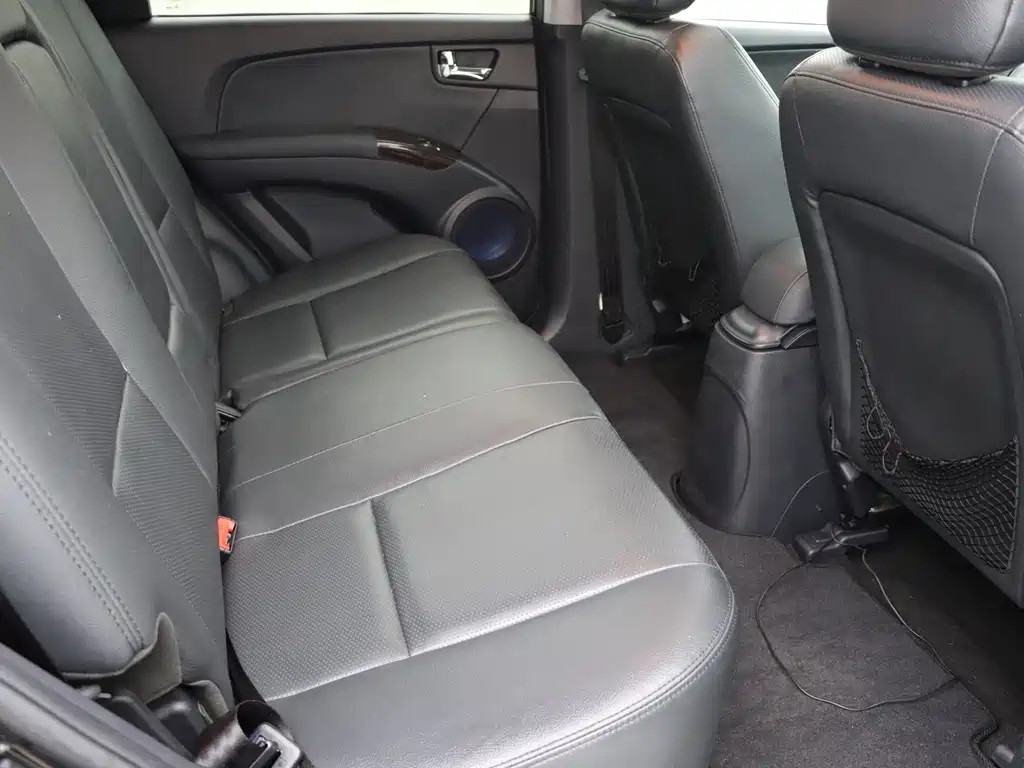 Kia Sportage 2012 — фото 12
