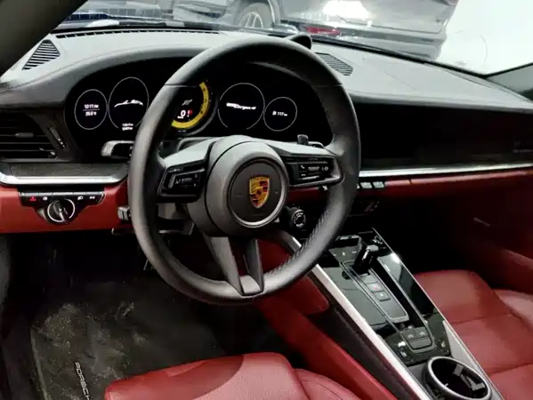 Porsche 911 2023