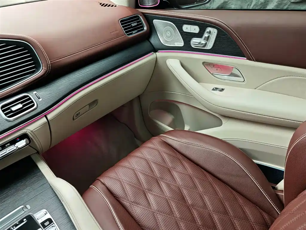 Mercedes-Benz GLS 2025 — фото 17