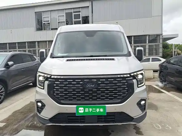 Ford Transit T8 2024